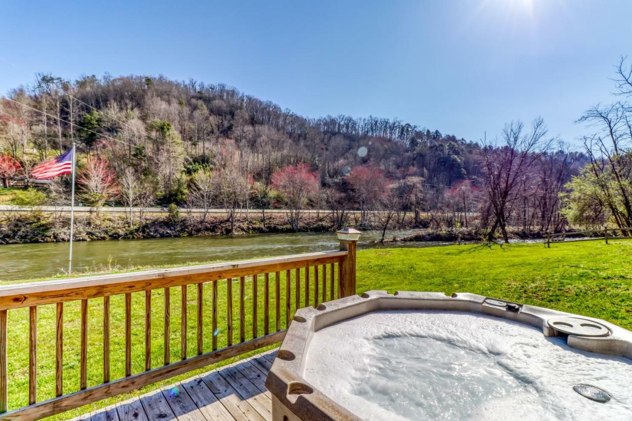 2 Bed 2 Bath Vacation Home In Whittier III Exteriér fotografie